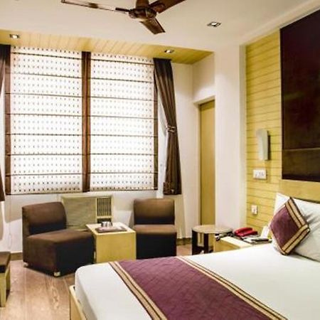 Hotel Arpit Palace Delhi  Exteriör bild