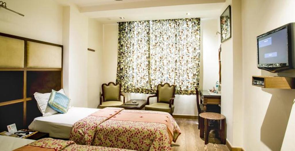 Hotel Arpit Palace Delhi  Exteriör bild